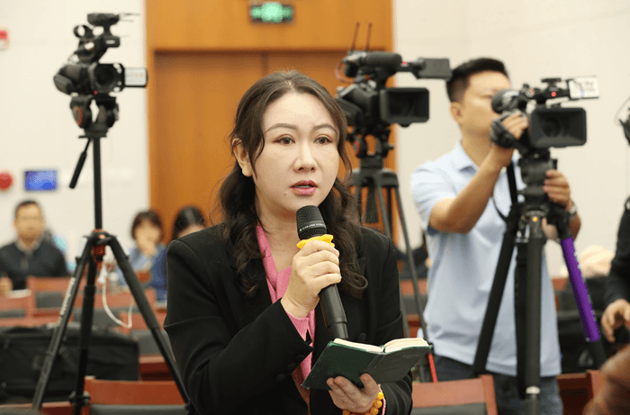 中国新闻社记者提问